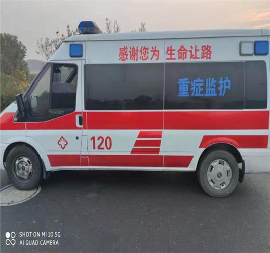 盘龙专业救护车出租,为生命护航