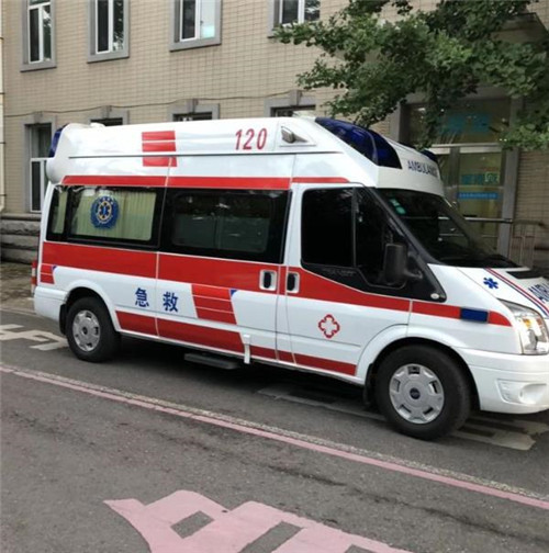 盘龙选择我们的救护车出租,开启安心转院之旅