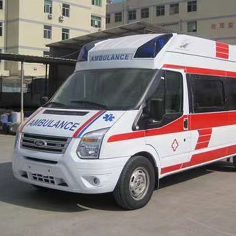 盘龙救护车出租收费:安全出行,价格透明