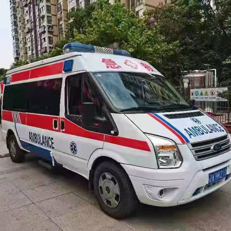 盘龙长途救护车护送病人返乡